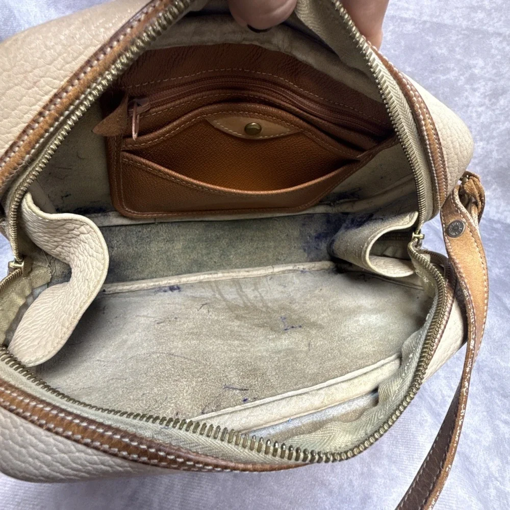 Vintage Dooney & Bourke Cream/Ivory AWL Leather Crossbody Shoulder Bag *READ*